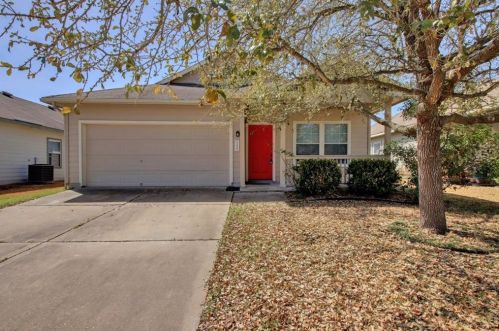 11605 Lapoynor St, Webberville, TX 78653-4999