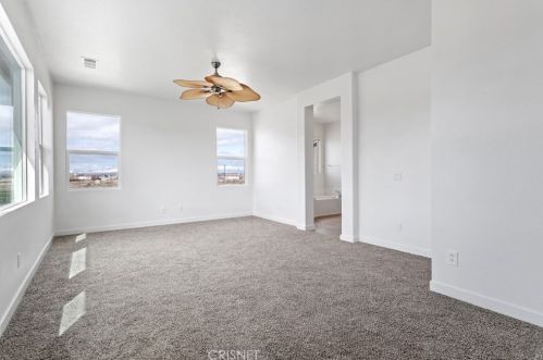 44015 Moccasin Pl, Lancaster CA  93536-6857 exterior