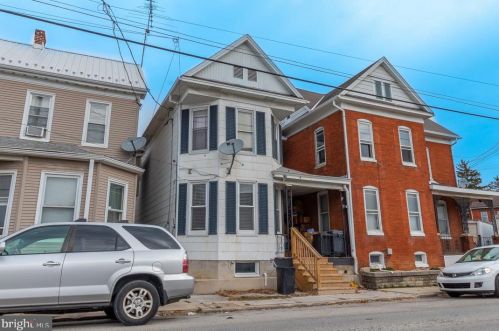 9 3rd St, Hanover, PA 17331-2434