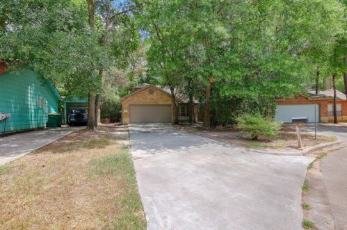 9 Hancock St, Conroe TX  77301-1364 exterior