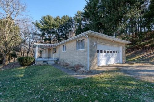 1387 Route 989, Rochester PA  15074-2749 exterior