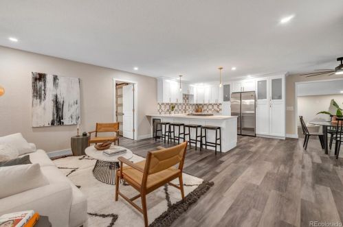 1601 Knox Ct, Denver CO  80219-4526 exterior