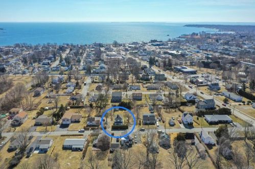 15 Luce Ave, Niantic, CT 06357-2507