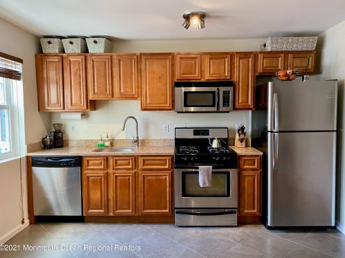 309 4th St, Tinton Falls NJ  07712 exterior