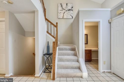 11773 Arbor Glen Way, Herndon, VA 20194-1582