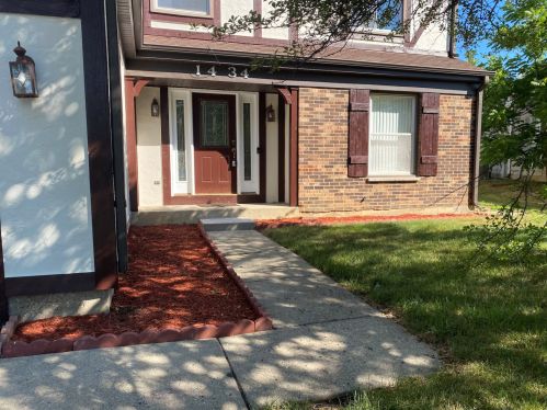 1434 Deer Run Rd, Gurnee, IL 60031-1965