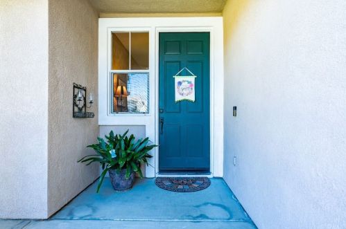 19038 Sunflower Pl, Riverside, CA 92508-6291