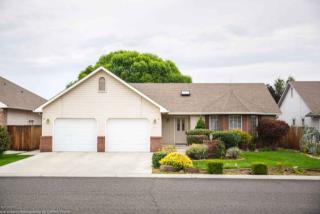 903 77th Ave, Yakima, WA 98908-8957