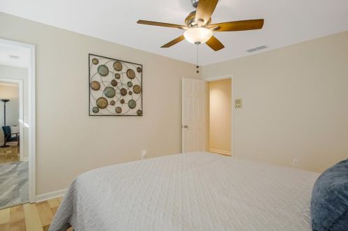 720 Mabry Rd, Atlanta GA  30328-2659 exterior