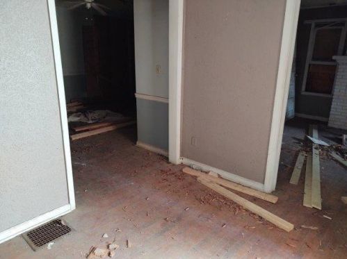 1369 Bryan Ave, Atlanta GA  30344-2608 exterior