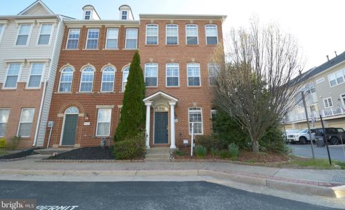14500 Kentish Fire St, Gainesville, VA 20155-4011