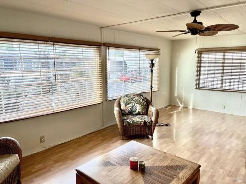 6 Lemon Tree Cir, Vacaville, CA 95687-3203