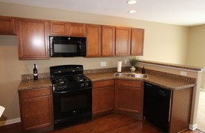 2622 Hearthstone Dr, Pingree Grove IL  60140-9024 exterior