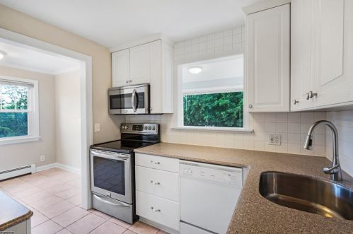 10 4th Ave, Dover NJ  07803-3239 exterior