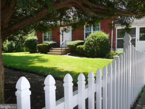 190 Bayard Ln, Princeton, NJ 08540-3064
