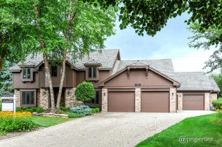 1405 Stevenson Dr, Green Oaks IL  60048-2572 exterior