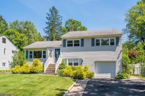 10 Rutgers St, Town Center, NJ 07052-2512