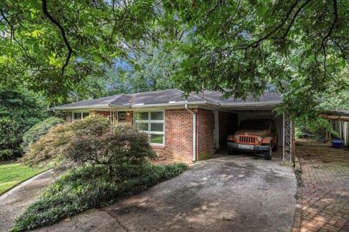 2958 Belaire Cir, Atlanta, GA 30340-3237