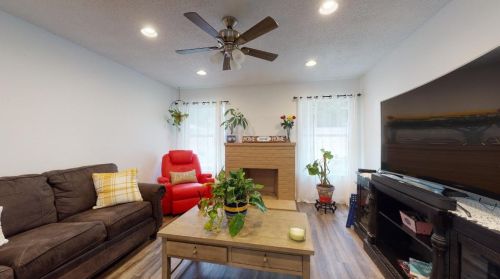 5933 Crestmont Ave, Livermore, CA 94551-5684