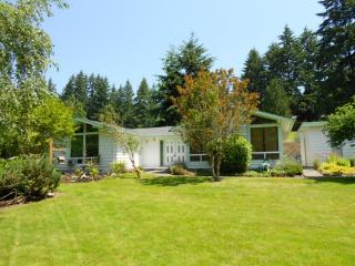 103 Pare Rd, Kelso, WA 98626-9639