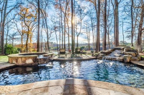 4834 Elkhorn Hill Dr, Suwanee, GA 30024-4148