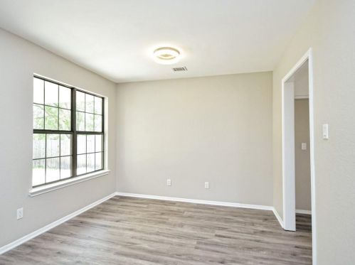 8302 Farmington Ct, Austin TX  78736-1744 exterior