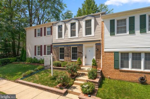 7732 Groveland Heights Ct, Springfield, VA 22153-2248