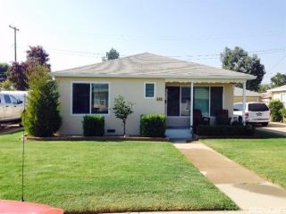 600 Alicante Dr, Lodi, CA 95240-5607