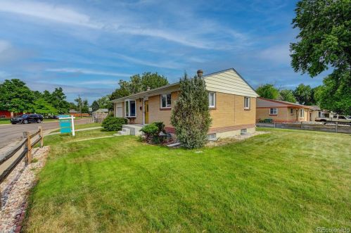 7682 Zuni St, Denver, CO 80221-4246
