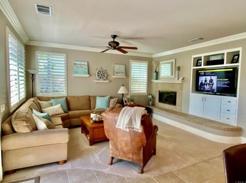 8037 Avenida Secreto, Carlsbad, CA 92009-9550