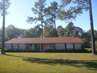 199 Edward Warren Rd, El Dorado, GA 31637-3100