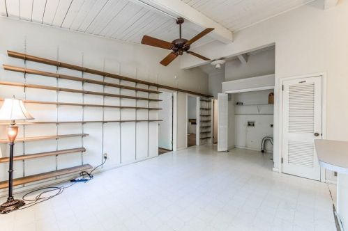 6227 Hunting Creek Rd, Atlanta GA  30328-3322 exterior