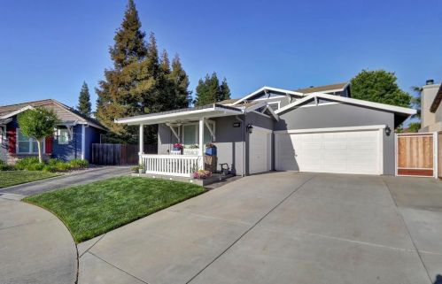 9404 Riversbend Ct, Elk Grove, CA 95624-3953