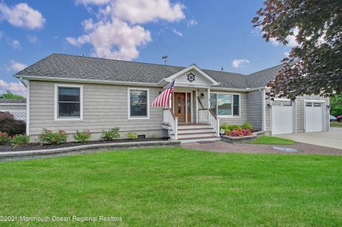 1073 Laurel Blvd, Lacey Township, NJ 08734-2722