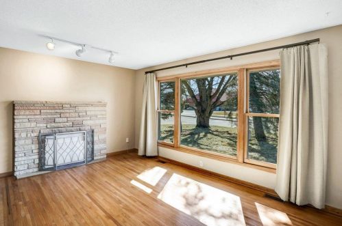 506 2nd Ave, Saint Paul MN  55112-6824 exterior