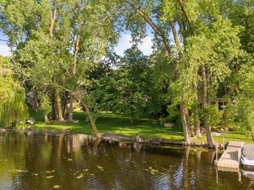 795 Heinel Dr, Saint Paul MN  55113-2152 exterior