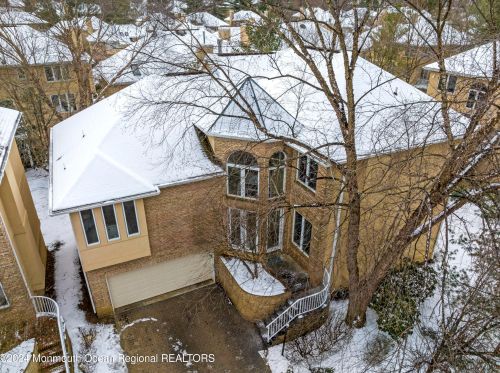 173 Palm Desert Ct, Holmdel Village, NJ 07733-2535