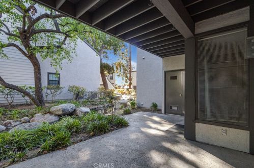 2534 Macarthur Blvd, Santa Ana CA  92704-7128 exterior