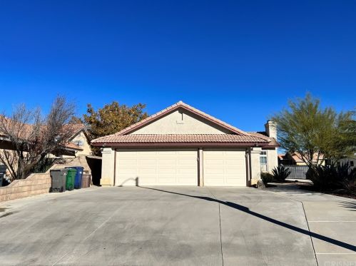 3701 Avenue, Lancaster, CA