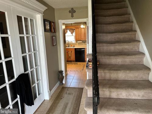 315 Monroe Ave, Beverly, NJ 08010-1821