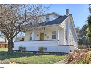 1602 County St, Reading, PA 19605-1958