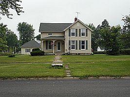 404 6th Ave, Galva, IL 61434-1261