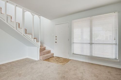 2643 Via Sonoma, Carrollton TX  75006-4650 exterior