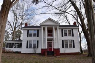 290 Depot St, Bells, TN 38006-4177