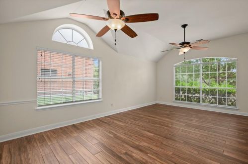 13106 Bennington Ln, Austin, TX 78753-2044