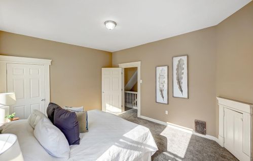 1038 Academy Ave, Cincinnati OH  45205-1643 exterior