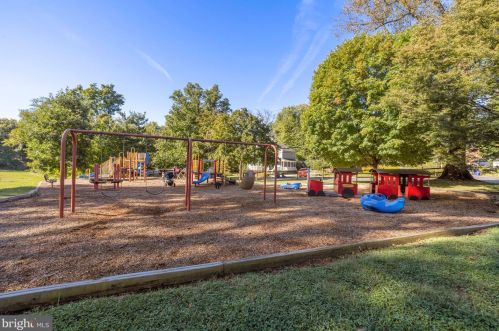 8404 Houston St, Silver Spring MD 20910-4545 exterior