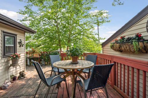 1008 James Ave, Saint Paul MN  55102-3333 exterior