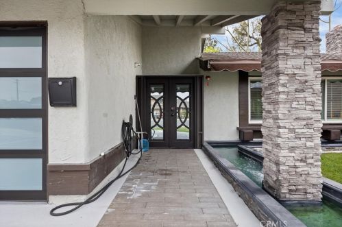 825 Phyllis Cir, Anaheim, CA 92806-4712
