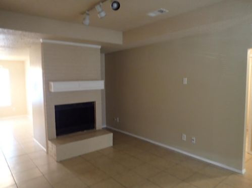 544 Signal Hill Ct, Fort Worth TX  76112-8659 exterior